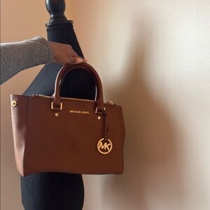 Michael Kors Brown Shoulder Bag with Textured Leather and Gold Hardware